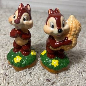 Chip & Dale salt & pepper shakers set